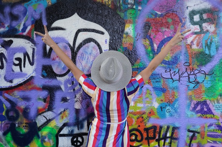 KVDV PHOTOGRAPHY - John Lennon Wall